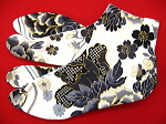 義若オリジナルの柄足袋　金彩牡丹と桜
